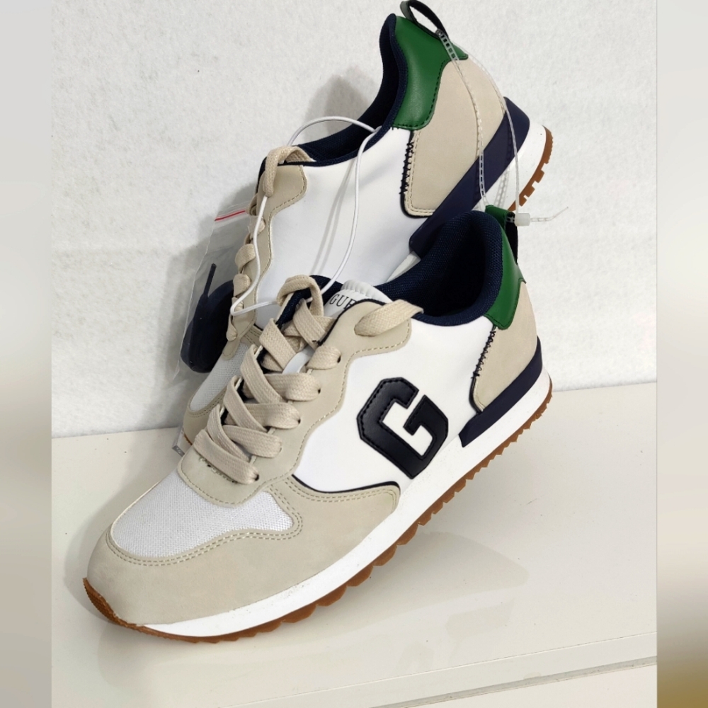 Guess  Men's Lace Up G Logo color Beige And Gray‎ Sneaker Size 9.5 New